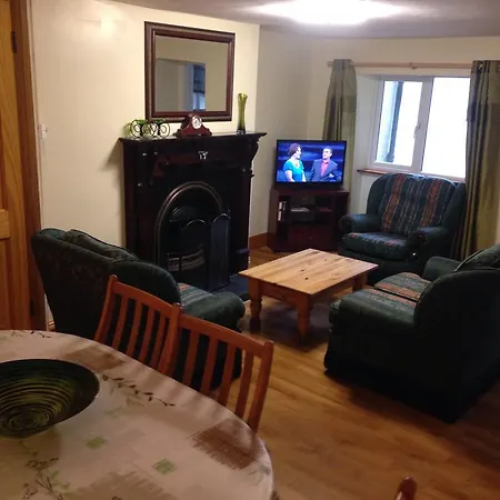 Four Bedroom Holiday 別荘 *